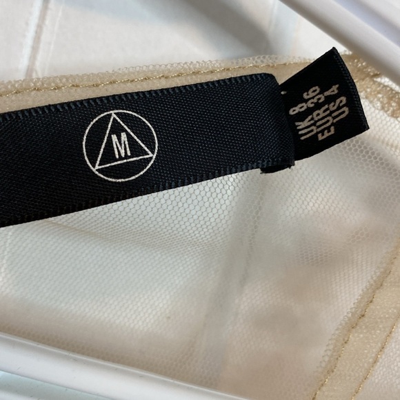 MISSGUIDED | Unique Tulle embroidered lace long sleeve cocktail dress - US4 - Picture 3 of 6